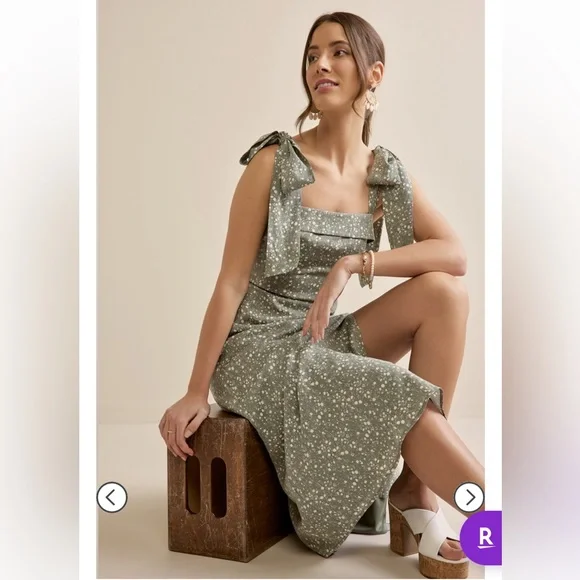 Francesca's Collections Lena bow strap midi dress - Picture 2 of 6